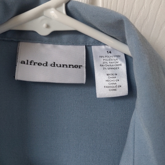 Alfred Dunner Jacket Size 14 Embroidery Button Up Padded Sky Blue - Picture 5 of 9